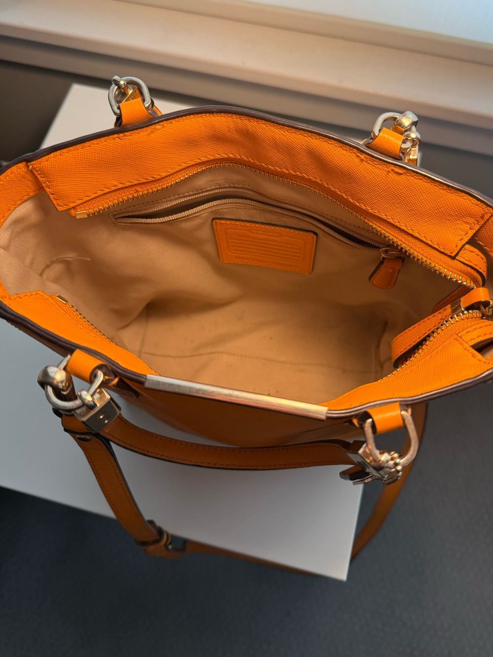 Coach Crossgrain Leather Zip Top Tote 28904 Orange Leather Crossbody Bag - Picture 8 of 8